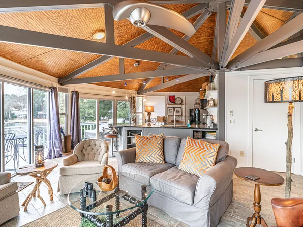 (undisclosed Address), Pinehurst, NC 28374