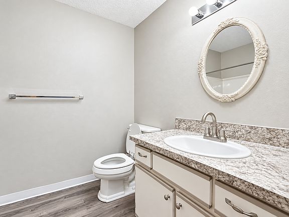 5th image of 10620 SW Davies Rd Unit 10