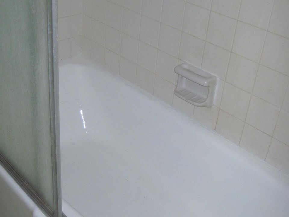 1st image of 3018 35th Ave N APT 3