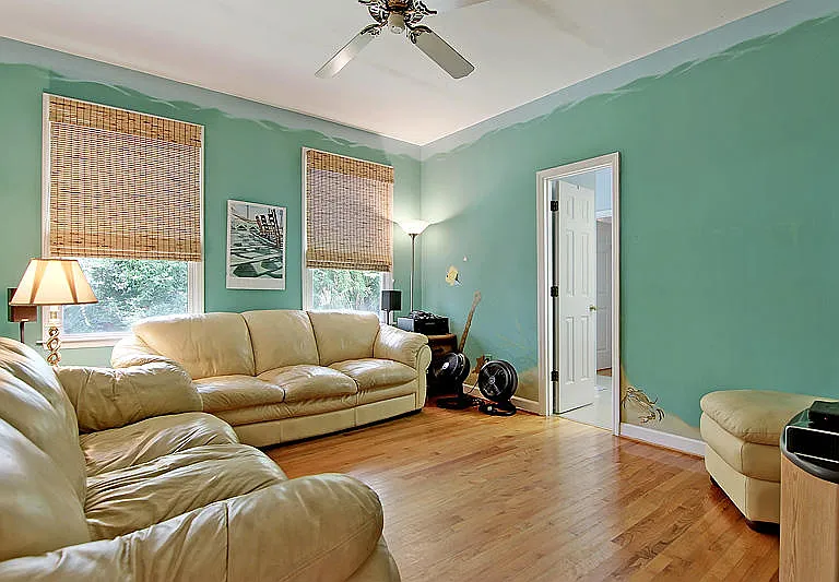 2262 Ion Ave — Photo 42