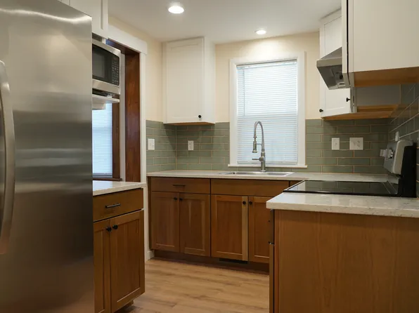 3519 Dewey Ave, Omaha, NE 68105