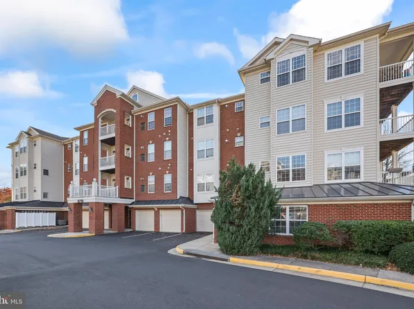 9710 Handerson Pl Unit 204, Manassas Park, VA 20111