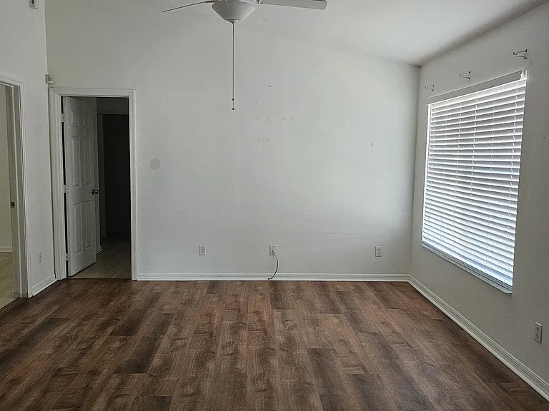 117 Homer Ave S — Photo 5