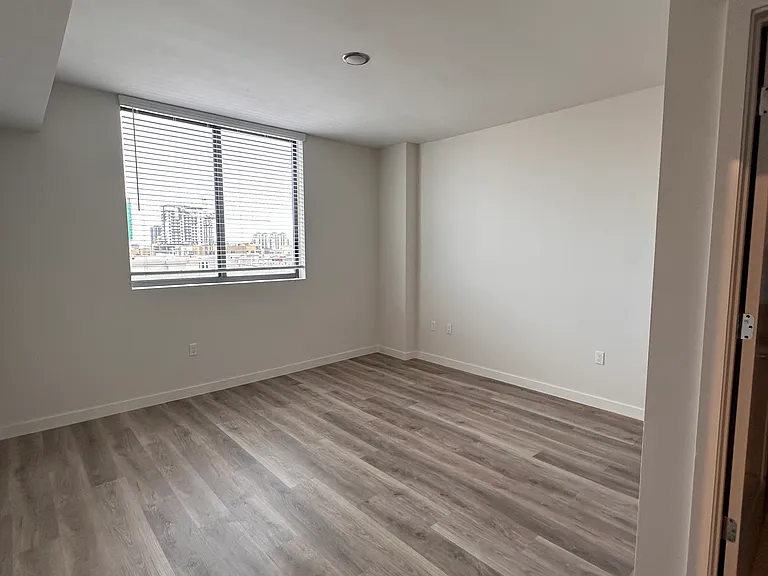 825 NW 3rd Ave #B — Photo 7