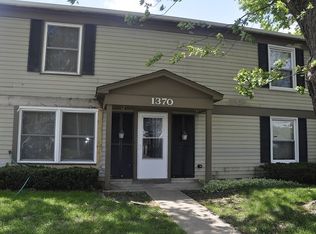 1370 N Glen Cir APT A, Aurora, IL 60506