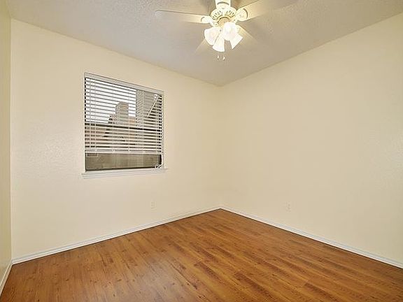 5th image of 5616 Emerald Forest Dr APT 119
