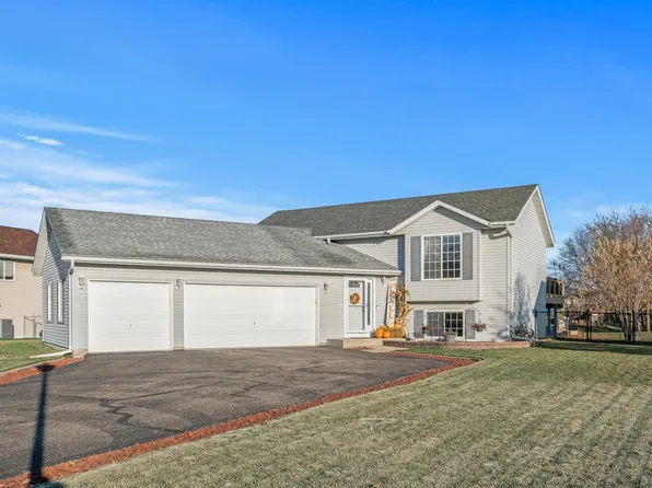 920 E Orchard St, Belle Plaine, MN 56011