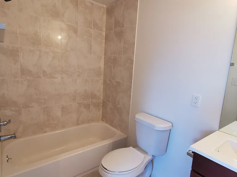 521 N 34th St #B1 — Photo 9