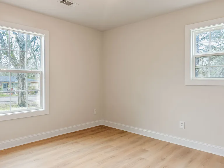 37 Coweta St — Photo 11