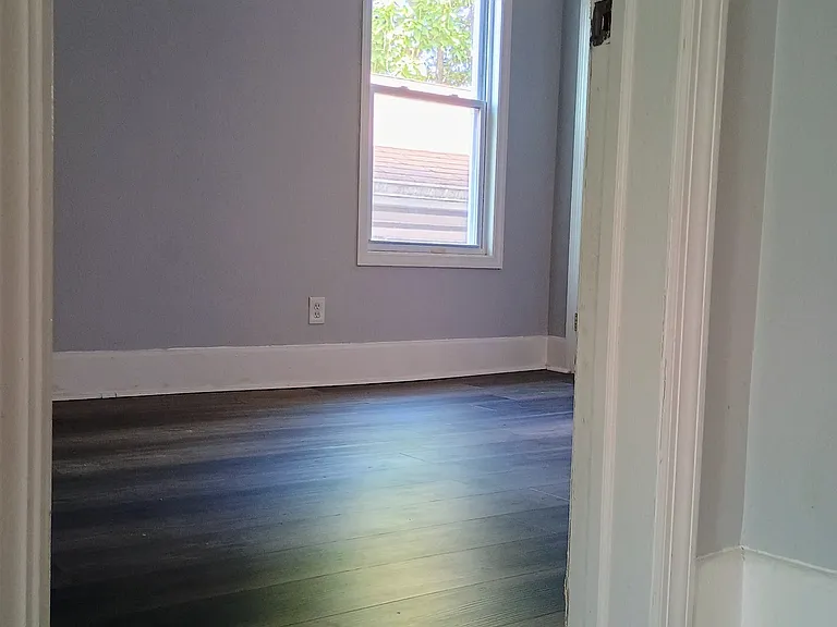 74 S 13th St — Photo 7