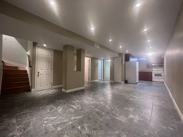 75 Marydale Ave — Photo 5