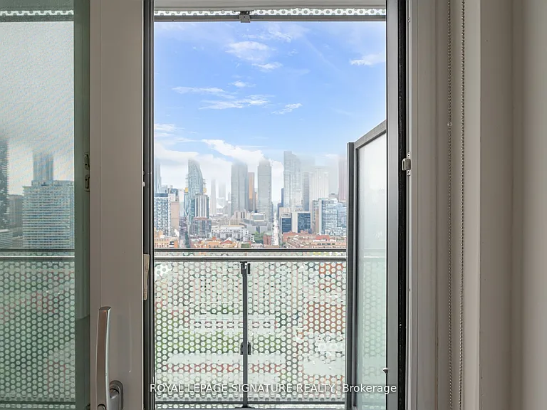 135 Lower Sherbourne St #2729 — Photo 39