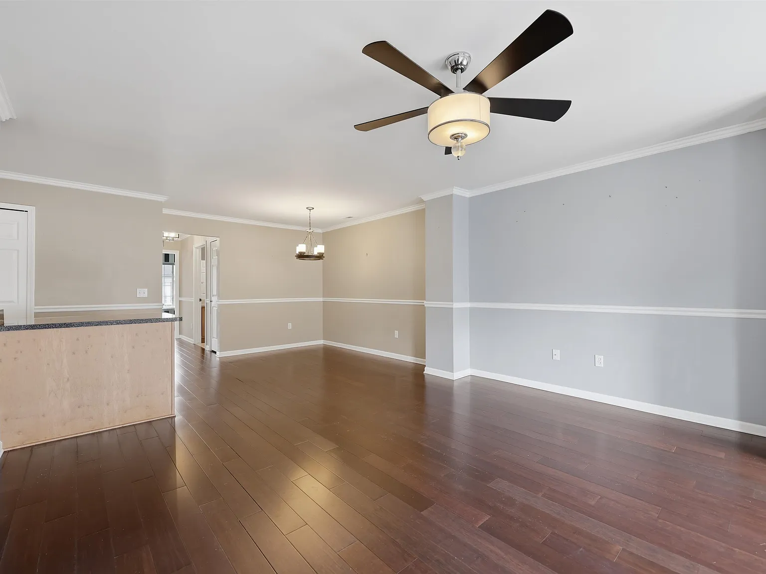 2 bed, 2.0 bath, 1304 sqft, $1,850 — Photo 3