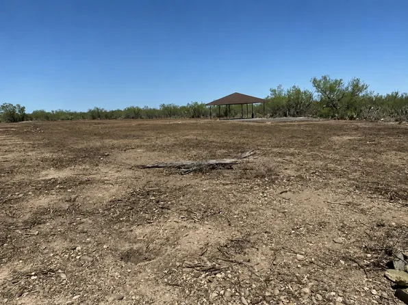 509 Ranch Road 7152a, Laredo, TX 78041