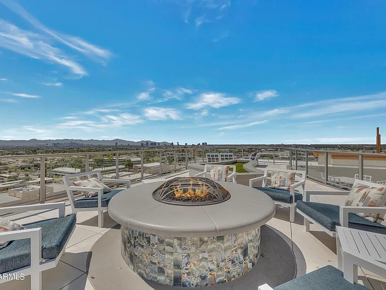 2211 E Camelback Rd #604 — Photo 44