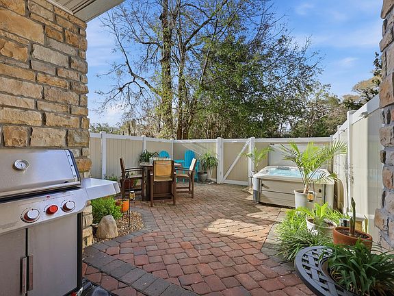 4th image of 122 Oyster Bay Dr Unit 102