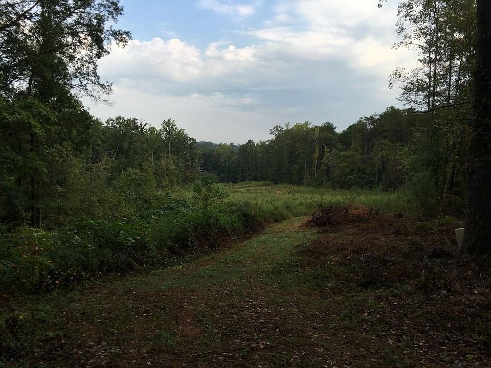 2nd image of 419 Ccc Camp Rd