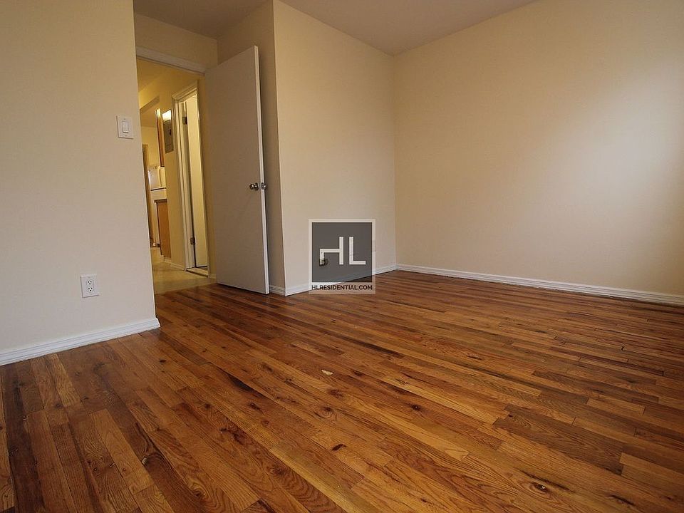 1st image of 320 Prospect Ave #3