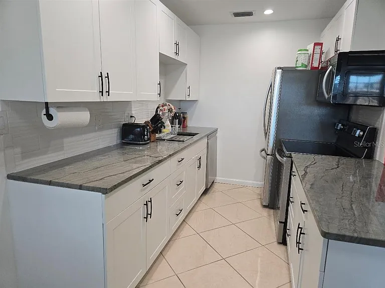 650 Pinellas Point Dr S #204 — Photo 5