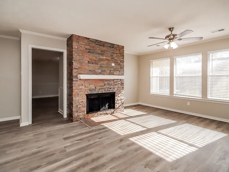 4919 Bayboro Park Dr — Photo 3