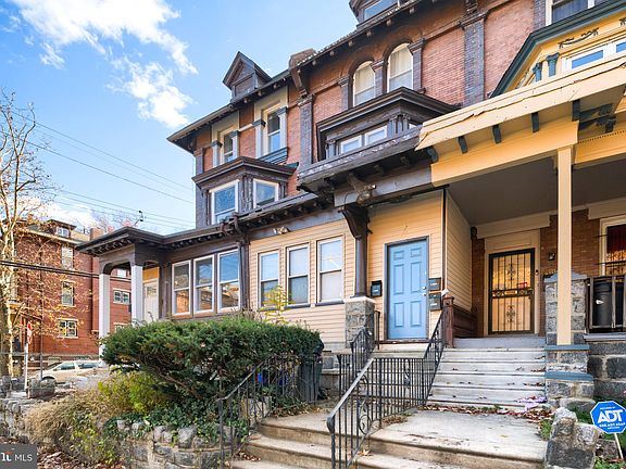 3rd image of 5102 Larchwood Ave