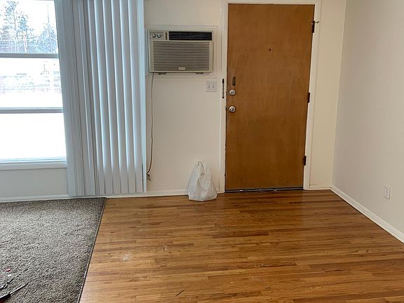 2nd image of 2918 N Belt St #2918