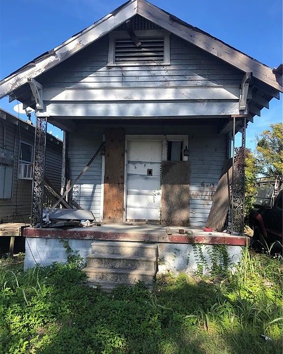 1st image of 3125 N Derbigny St