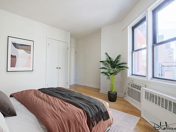 3rd image of 236 E 36th St APT 12B