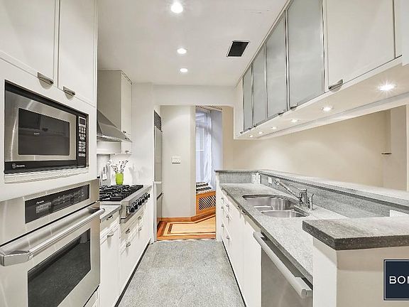 2nd image of 216 E 85th St #1
