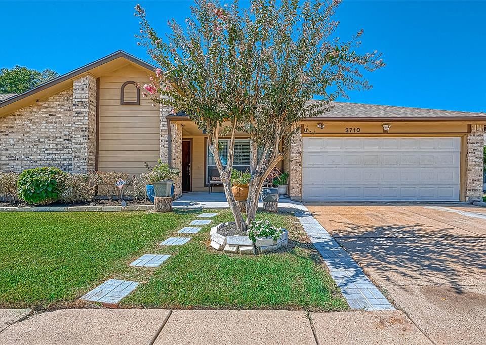 1st image of 3710 Parkridge Glen Dr
