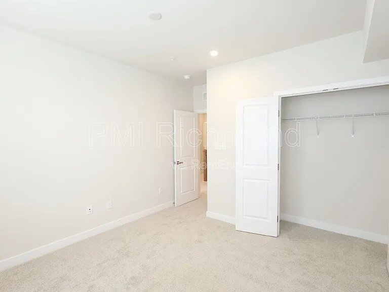 2854 Calgary Ln — Photo 21