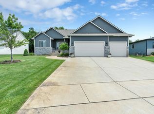 4502 N Ridge Port St, Wichita, KS 67205