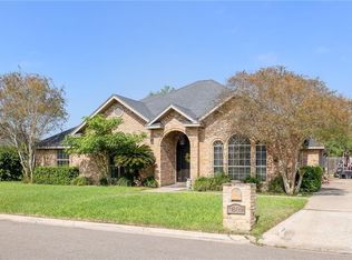 1609 Trinity St, Mission, TX 78572