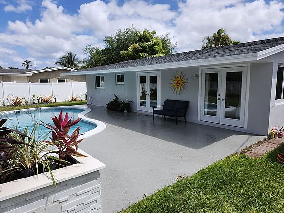 4th image of 2021 NW 32nd Ct