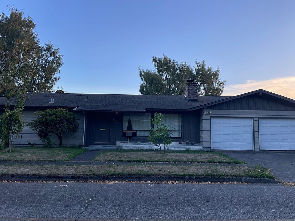 1st image of 2611 Fir St