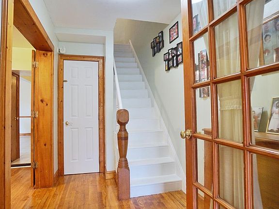 3rd image of 104 Seaview Ave