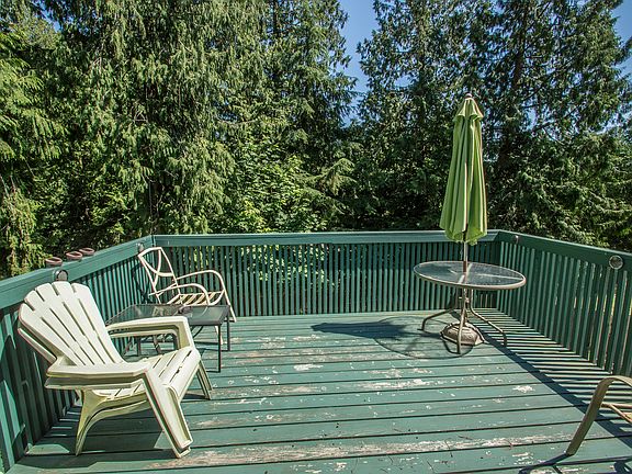 4th image of 3055 Huckleberry Ln