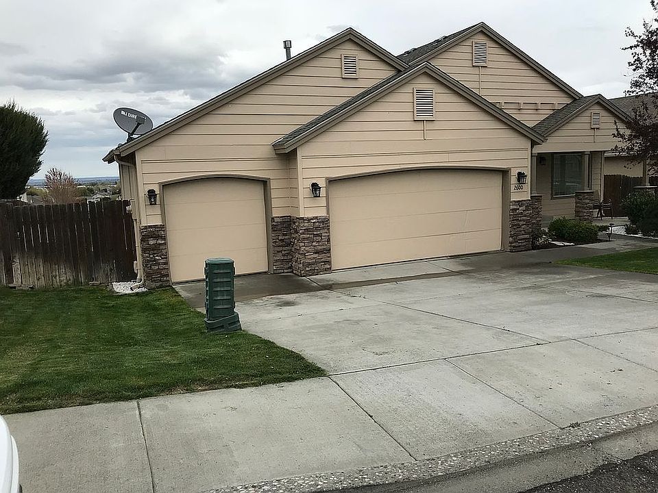 2nd image of 2600 W 35th Ave