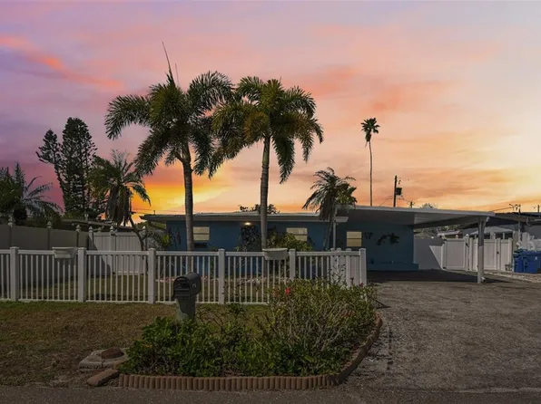 204 160th Ave, Redington Beach, FL 33708