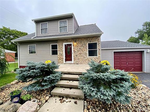 3rd image of 7729 Lavon Dr
