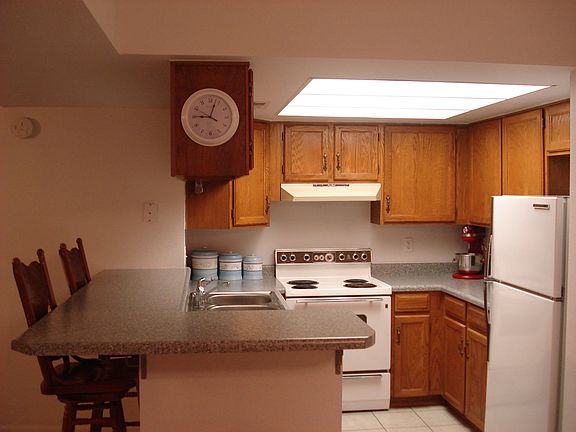 3rd image of 540 N May St APT 3130