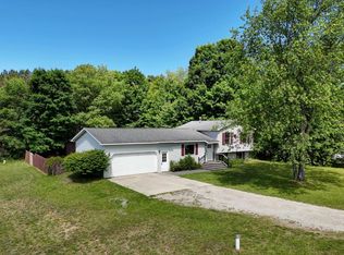 2575 Reily Ct, Traverse City, MI 49685