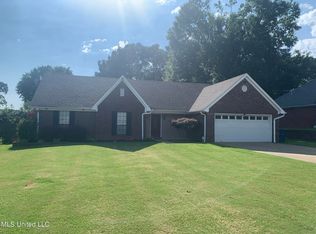 7375 Fox Glen Dr, Olive Branch, MS 38654