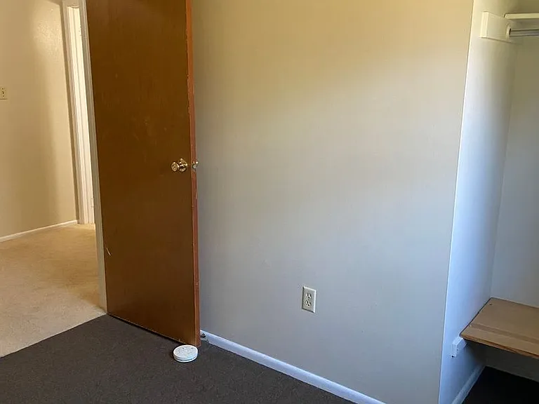 257 W Ridge St — Photo 10
