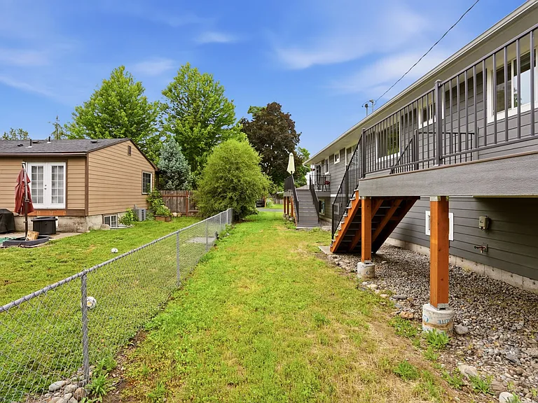 3010 N Willow Rd — Photo 29