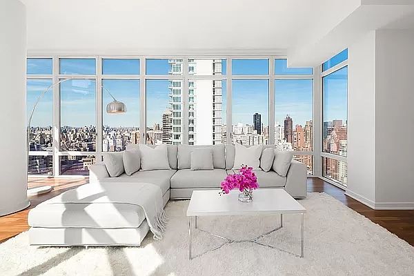 1st image of 207 E 57th St #32AB