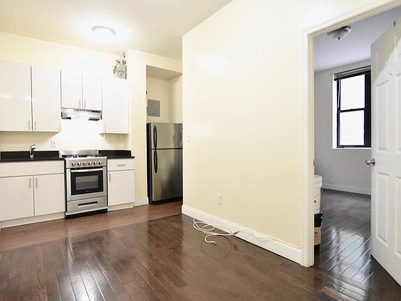 2nd image of 3750 Broadway APT A