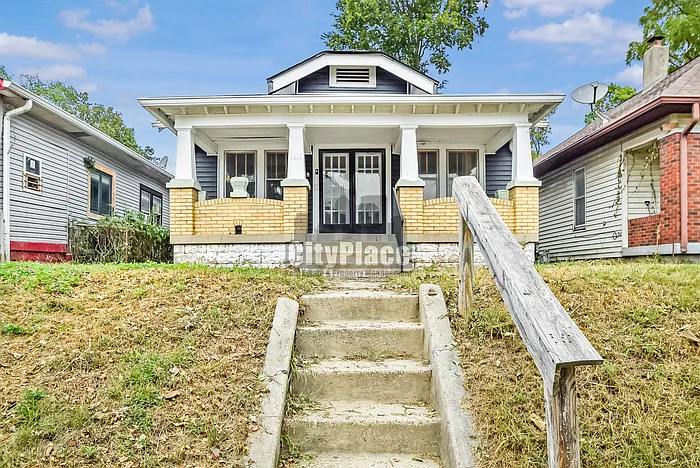 1218 W 34th St