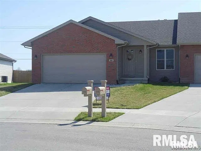 2 bed, 2.0 bath, 1400 sqft, $1,675 — Photo 1