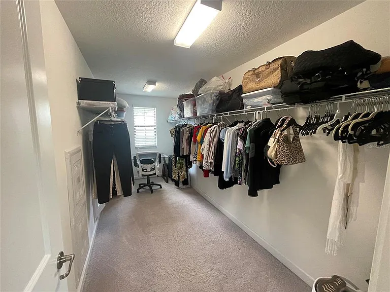 1596 Ludington Ave — Photo 33
